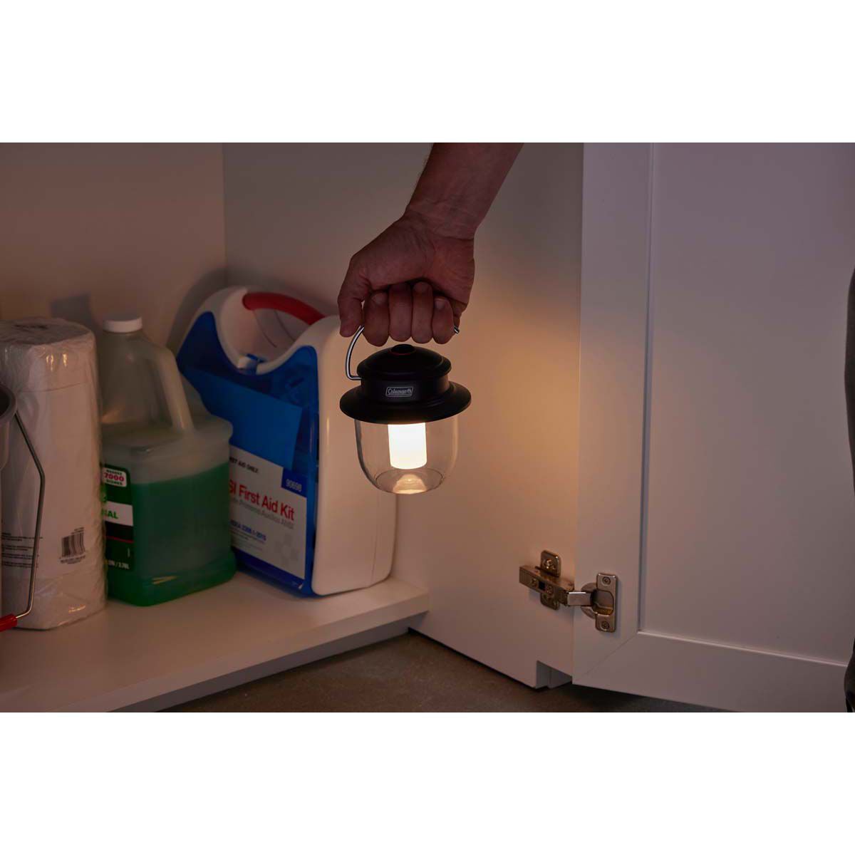 Coleman Classic 400L Rechargeable Lantern | BCF