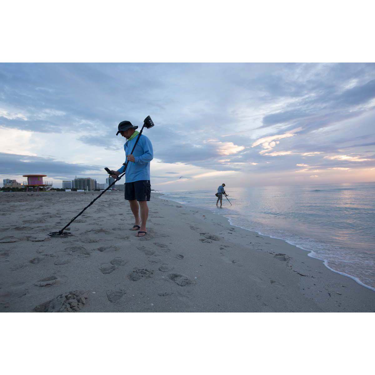 Minelab Equinox 800 Metal Detector, , bcf_hi-res