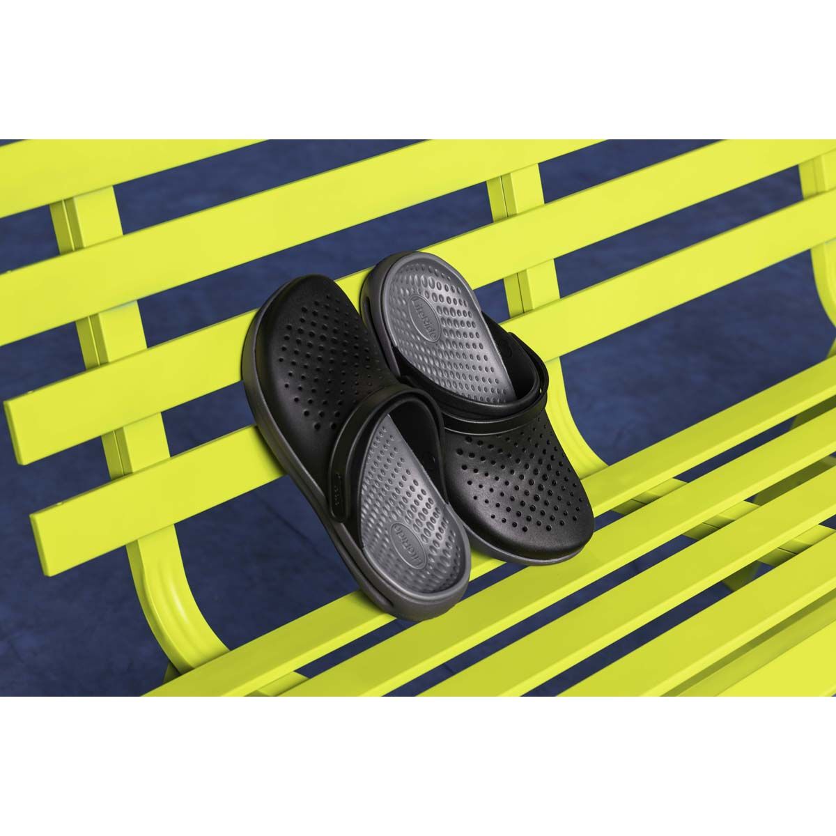 Crocs Unisex Inmotion Clogs, Black, bcf_hi-res