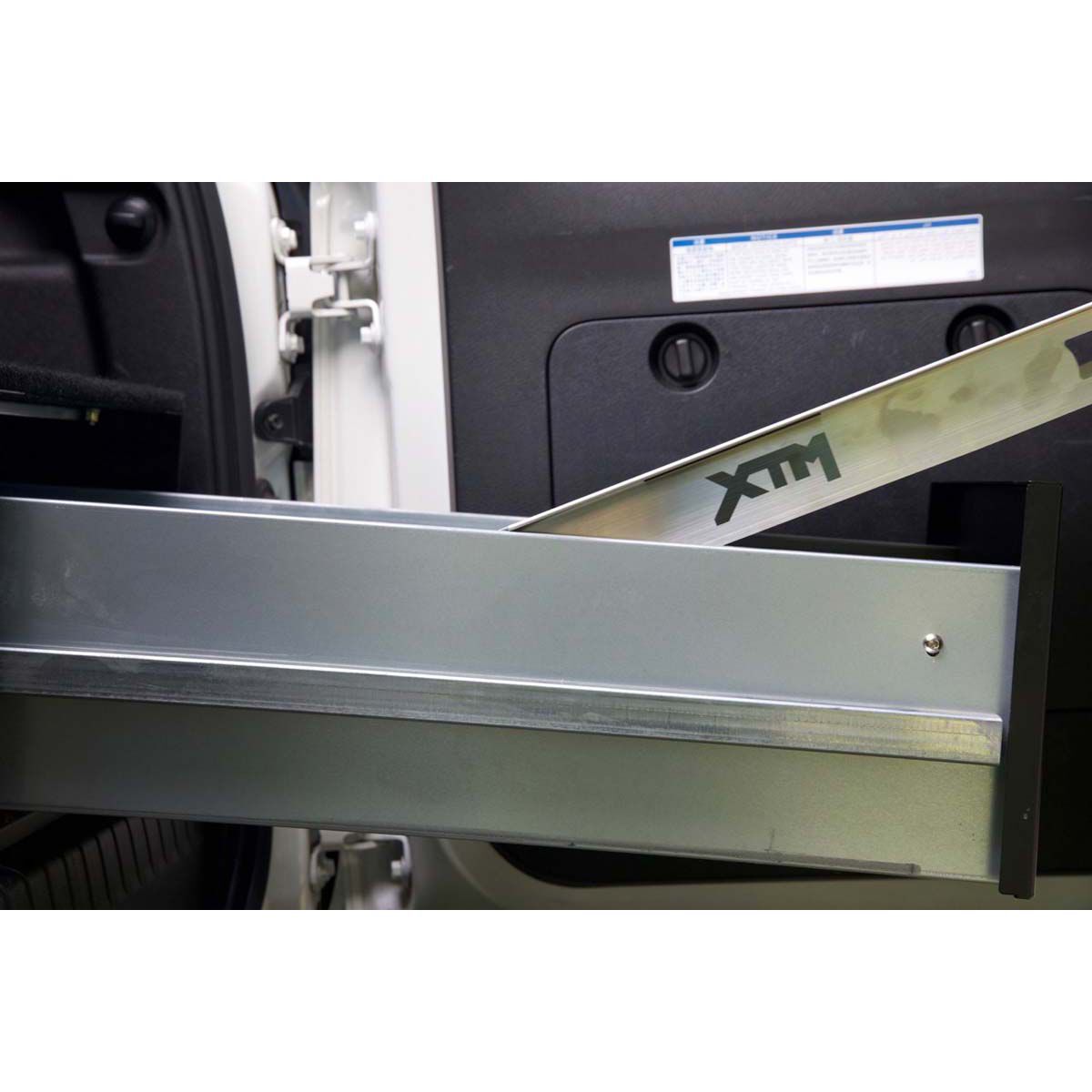 XTM Drawer Table, , bcf_hi-res