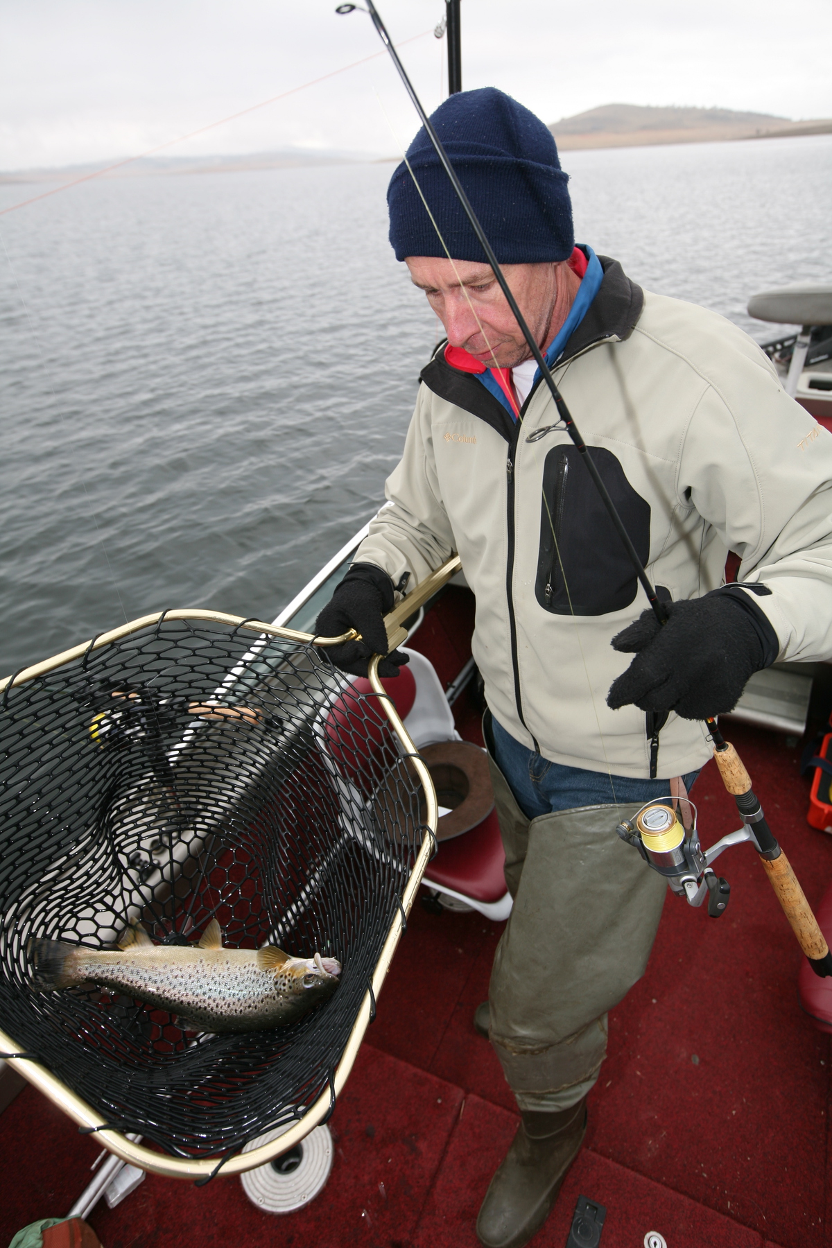 Trout fishing in Lake Eucumbene