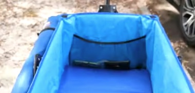 Internal pocket included in the camp cart